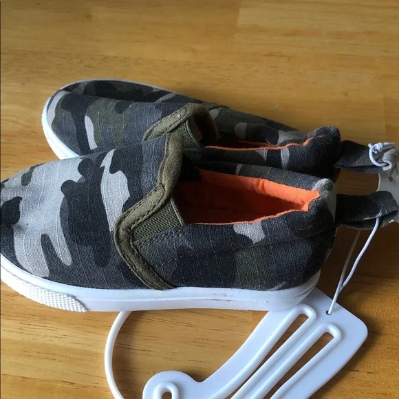 Boys Camouflage Slip-On Kids Shoes - Picture 7 of 7